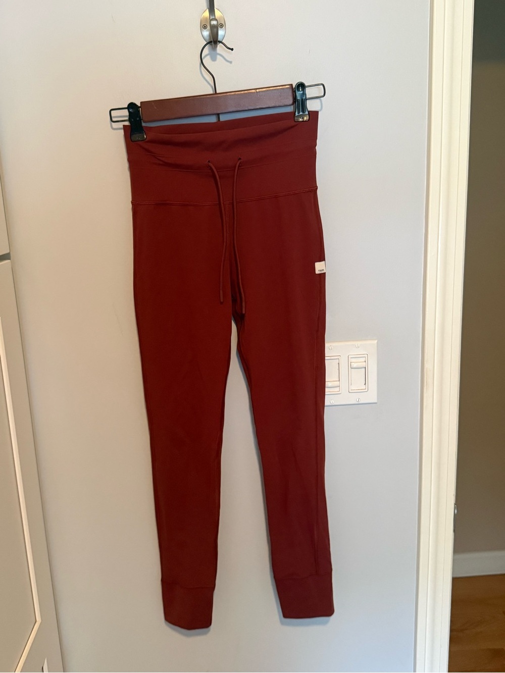Vuori Daily Leggings Brick Colored